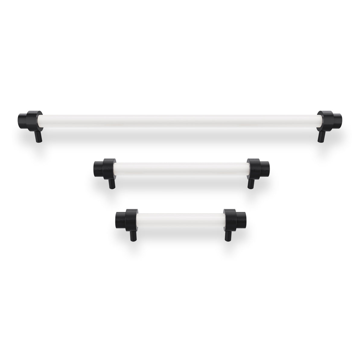 Black and white color Persona pull Dutton Brown hardware